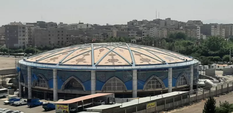 تکمیل و تجهیز مصلای امام خمینی (ره) با اعتبار ۲۴۵ میلیارد ریال در مساحت ۴۰۰۰متر مربع,